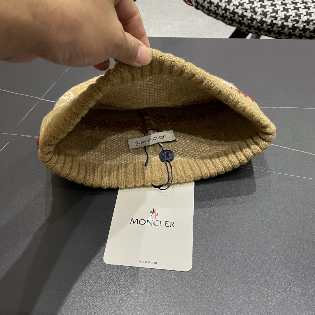 MONCLER（蒙口）雪花套头针织帽保暖百搭大头围复古毛线帽子女秋冬