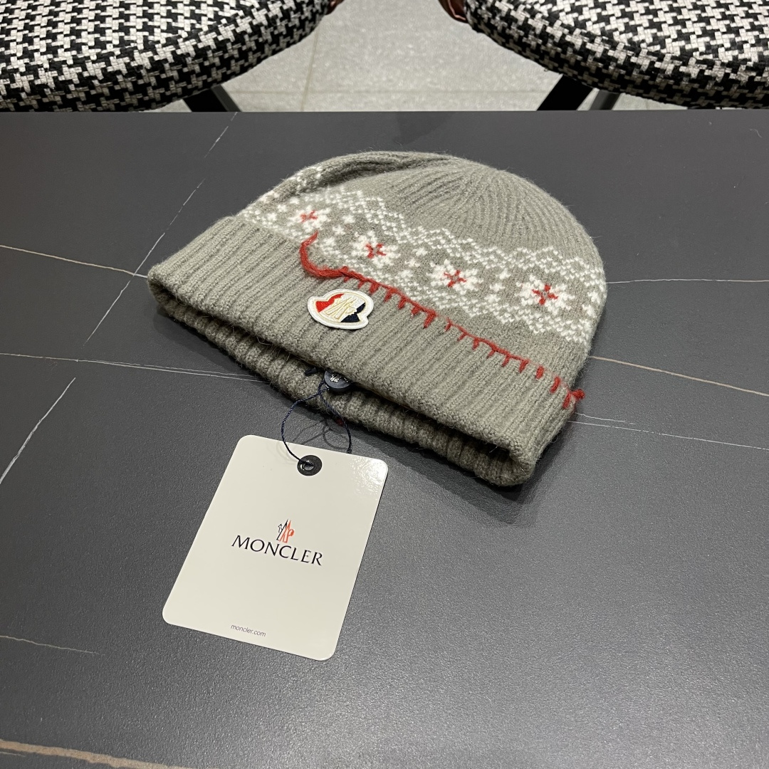 MONCLER（蒙口）雪花套头针织帽保暖百搭大头围复古毛线帽子女秋冬