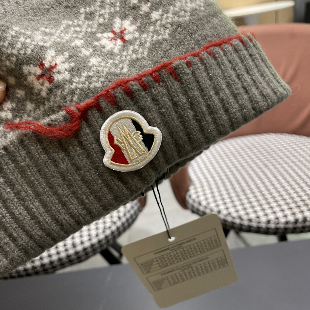 MONCLER（蒙口）雪花套头针织帽保暖百搭大头围复古毛线帽子女秋冬