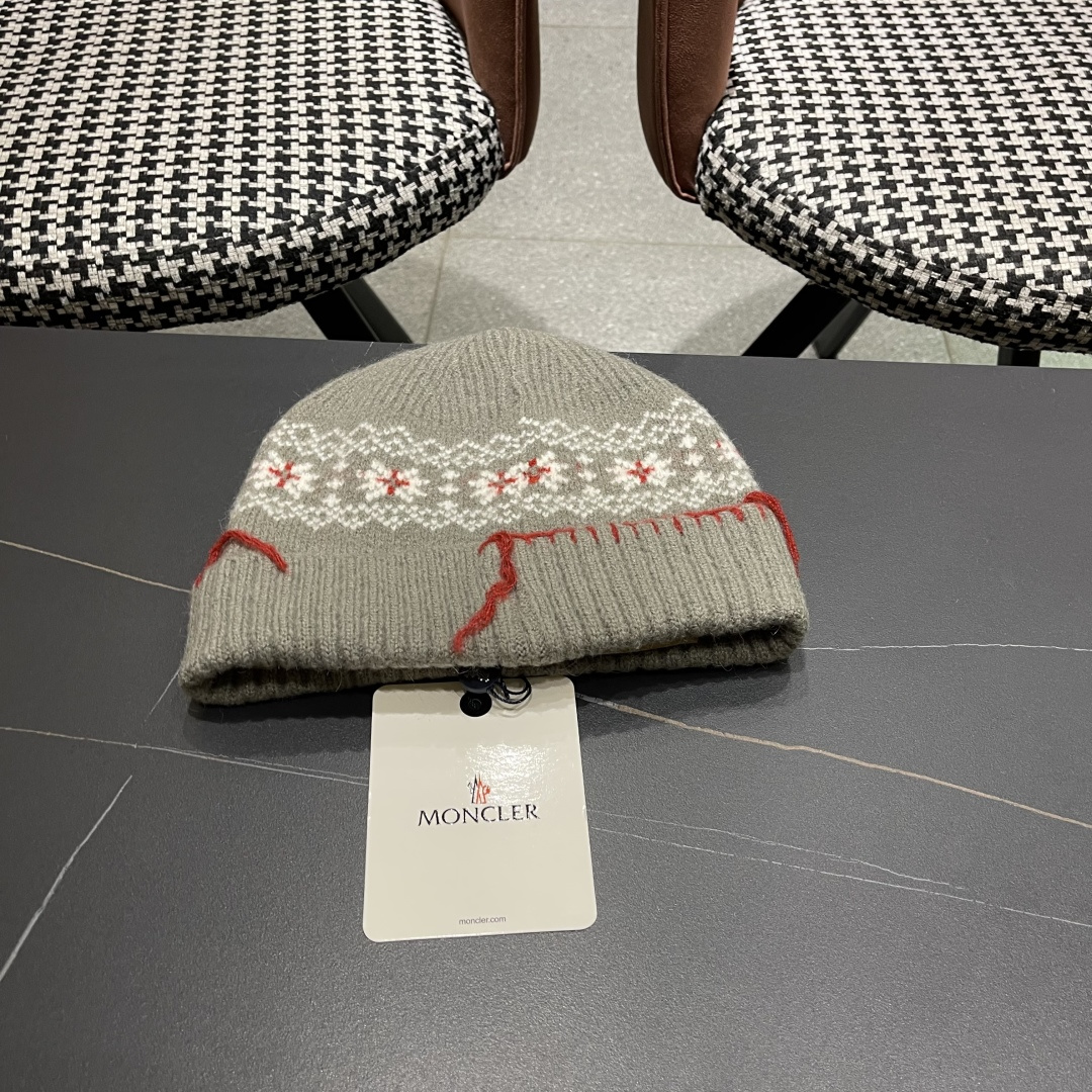MONCLER（蒙口）雪花套头针织帽保暖百搭大头围复古毛线帽子女秋冬