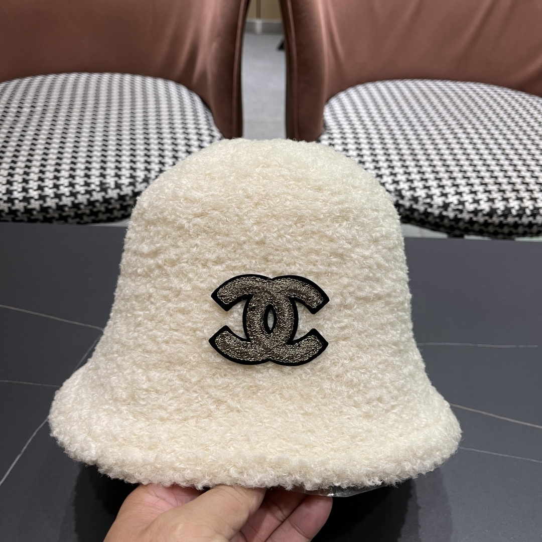 Chanel香奈儿 2025秋冬款渔夫帽毛绒保暖韩版盆帽潮