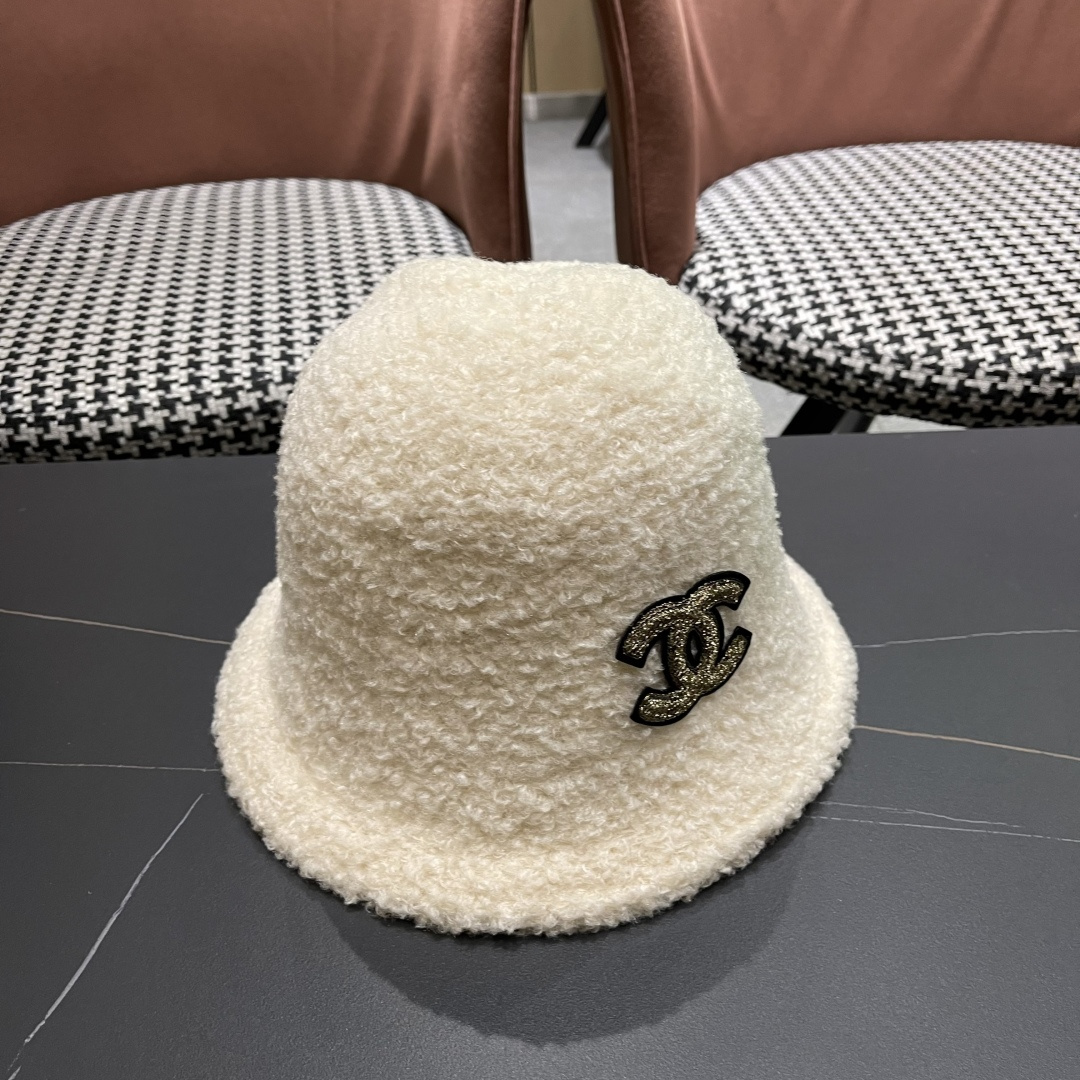 Chanel香奈儿 2025秋冬款渔夫帽毛绒保暖韩版盆帽潮