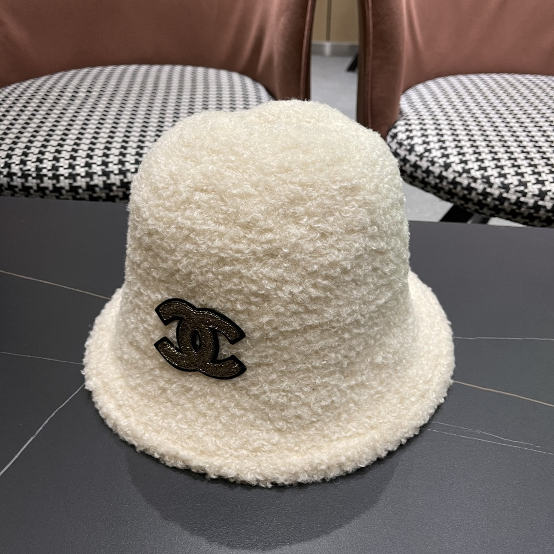 Chanel香奈儿 2025秋冬款渔夫帽毛绒保暖韩版盆帽潮