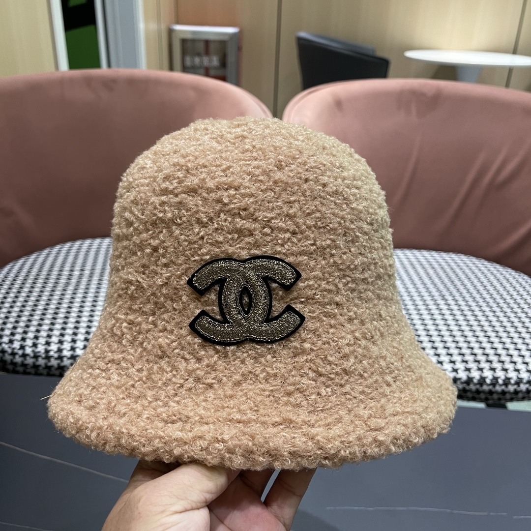 Chanel香奈儿 2025秋冬款渔夫帽毛绒保暖韩版盆帽潮