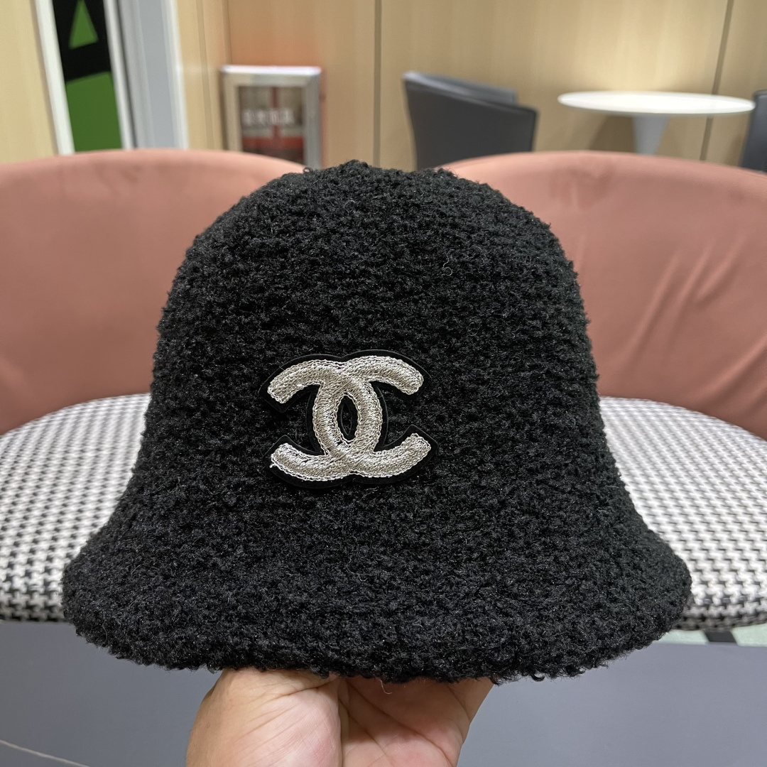 Chanel香奈儿 2025秋冬款渔夫帽毛绒保暖韩版盆帽潮