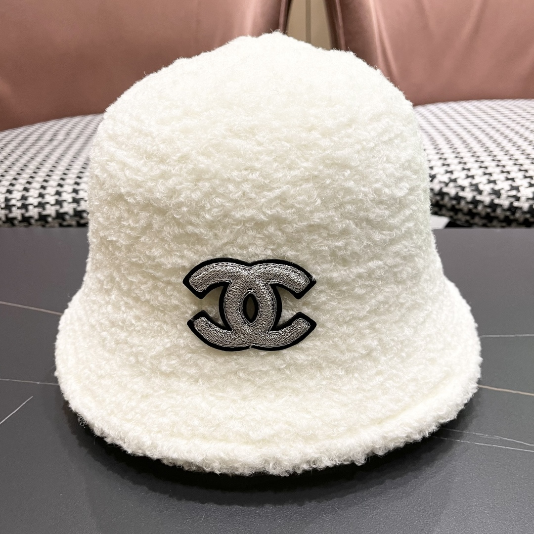 Chanel香奈儿 2025秋冬款渔夫帽毛绒保暖韩版盆帽潮