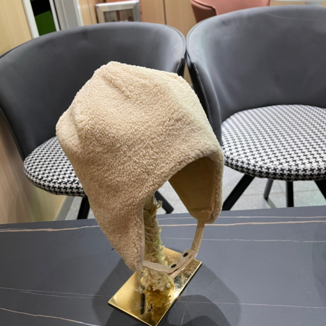 赛琳cellne 2025冬款雷锋帽女冬季时尚保暖加绒防寒骑车护耳帽防风东北户外帽子女