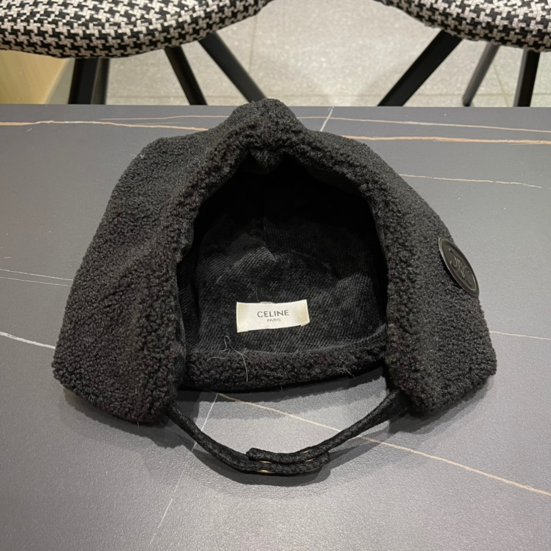 赛琳cellne 2025冬款雷锋帽女冬季时尚保暖加绒防寒骑车护耳帽防风东北户外帽子女