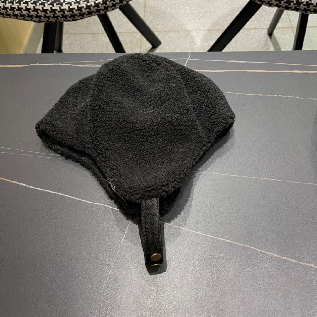 赛琳cellne 2025冬款雷锋帽女冬季时尚保暖加绒防寒骑车护耳帽防风东北户外帽子女