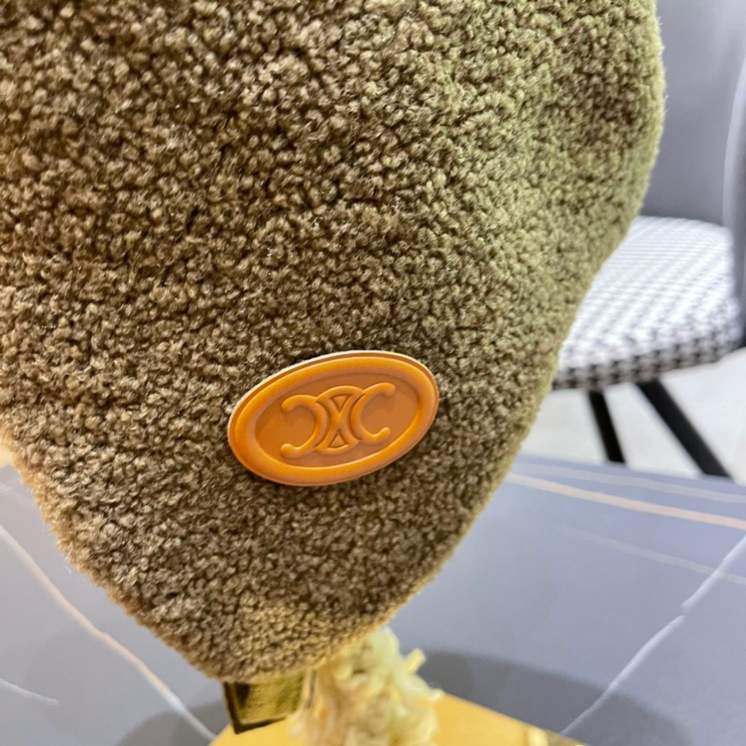 赛琳cellne 2025冬款雷锋帽女冬季时尚保暖加绒防寒骑车护耳帽防风东北户外帽子女