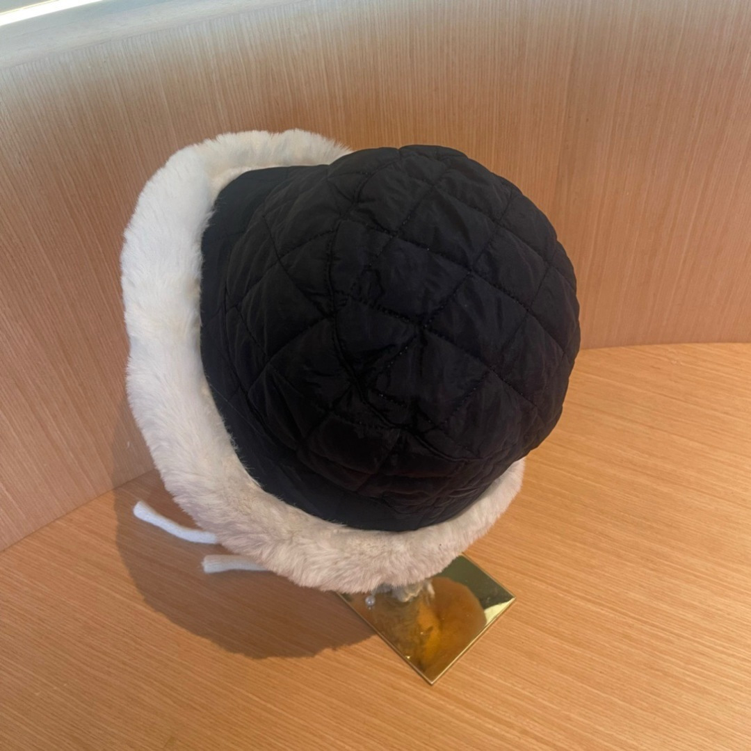 赛琳cellne 秋冬新款雷锋帽女冬季时尚保暖加绒防寒骑车护耳帽