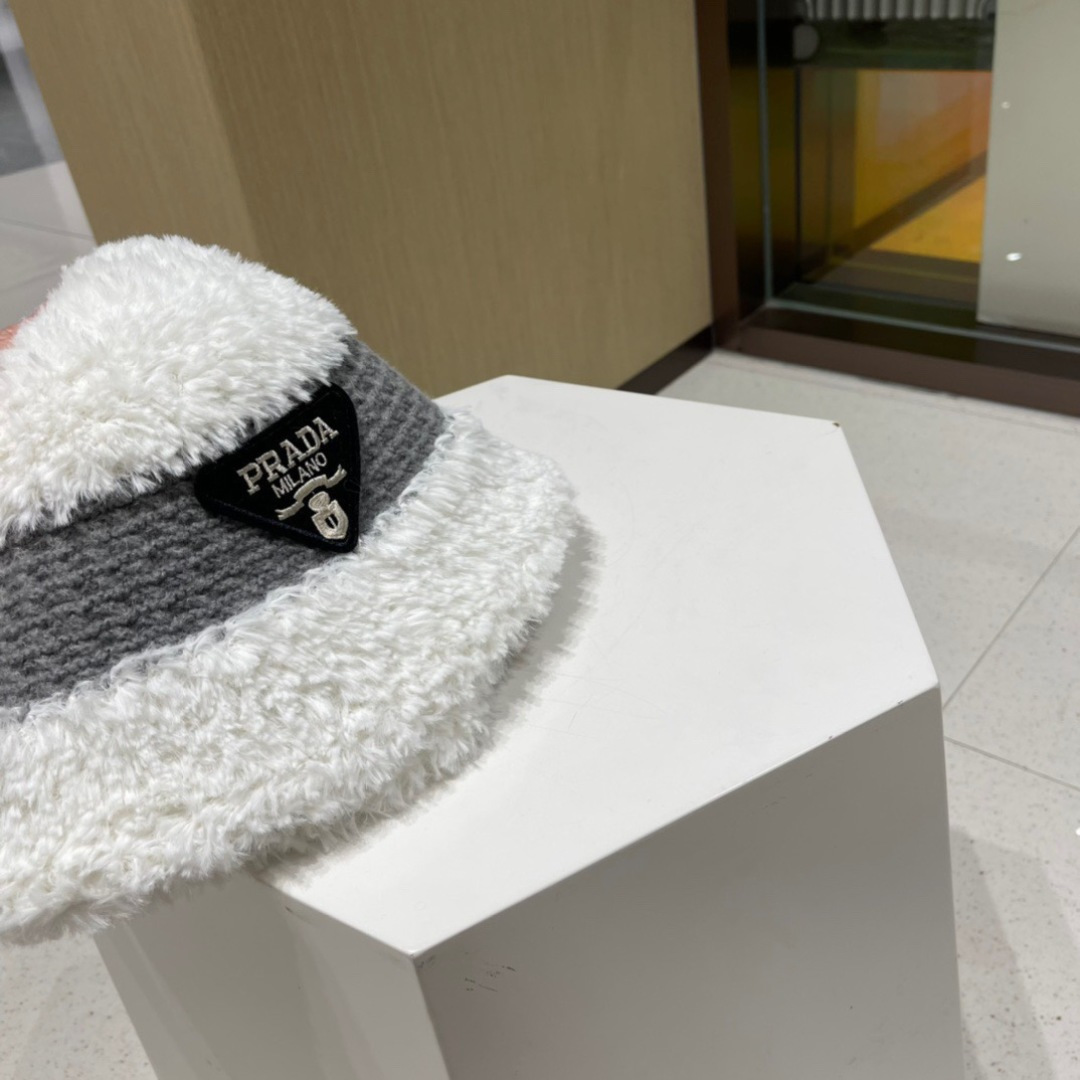 PRADA普拉达 2025新款毛绒针织帽子女冬加厚保暖护耳显脸小秋冬毛线帽女大头围