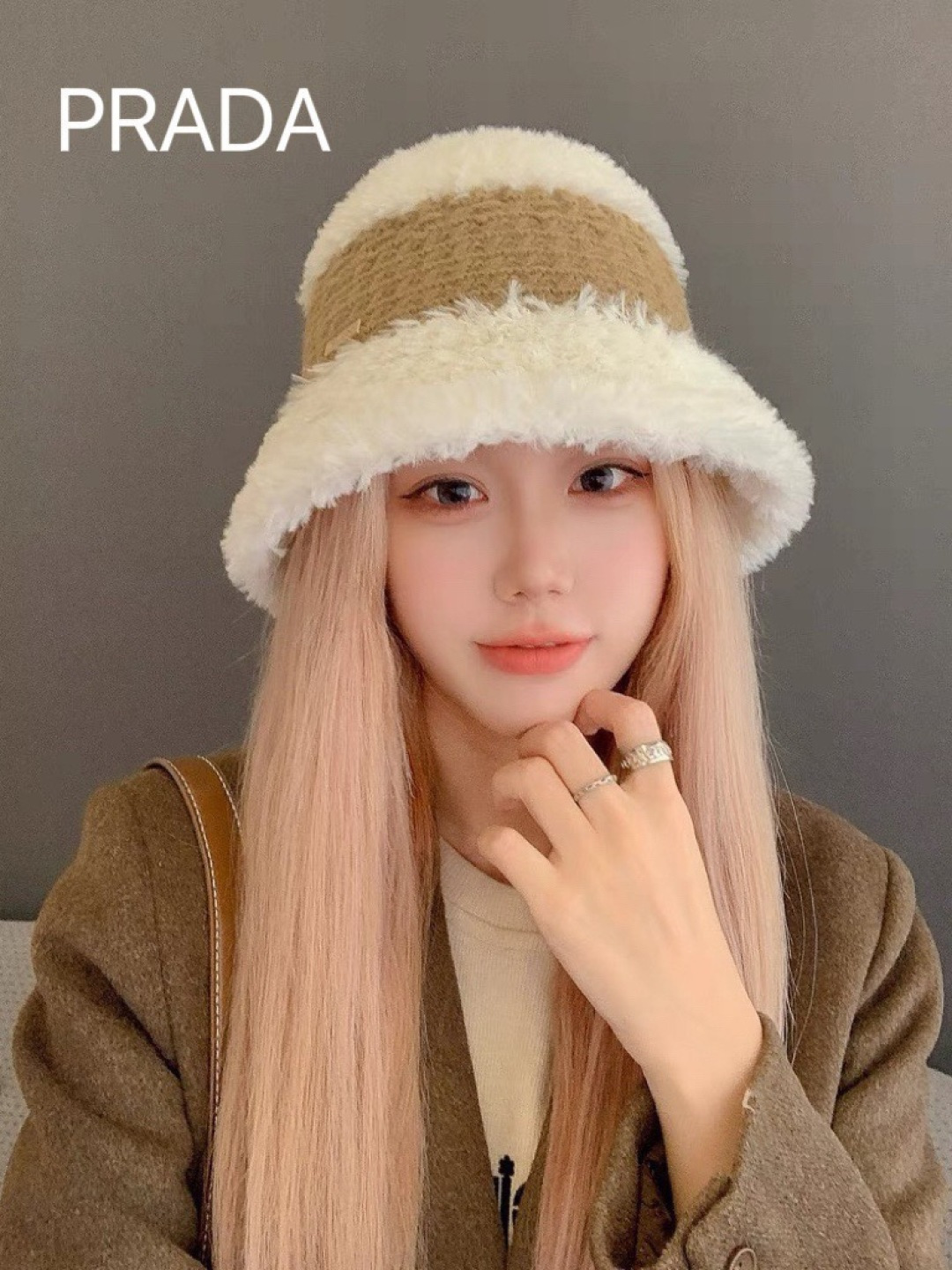 PRADA普拉达 2025新款毛绒针织帽子女冬加厚保暖护耳显脸小秋冬毛线帽女大头围