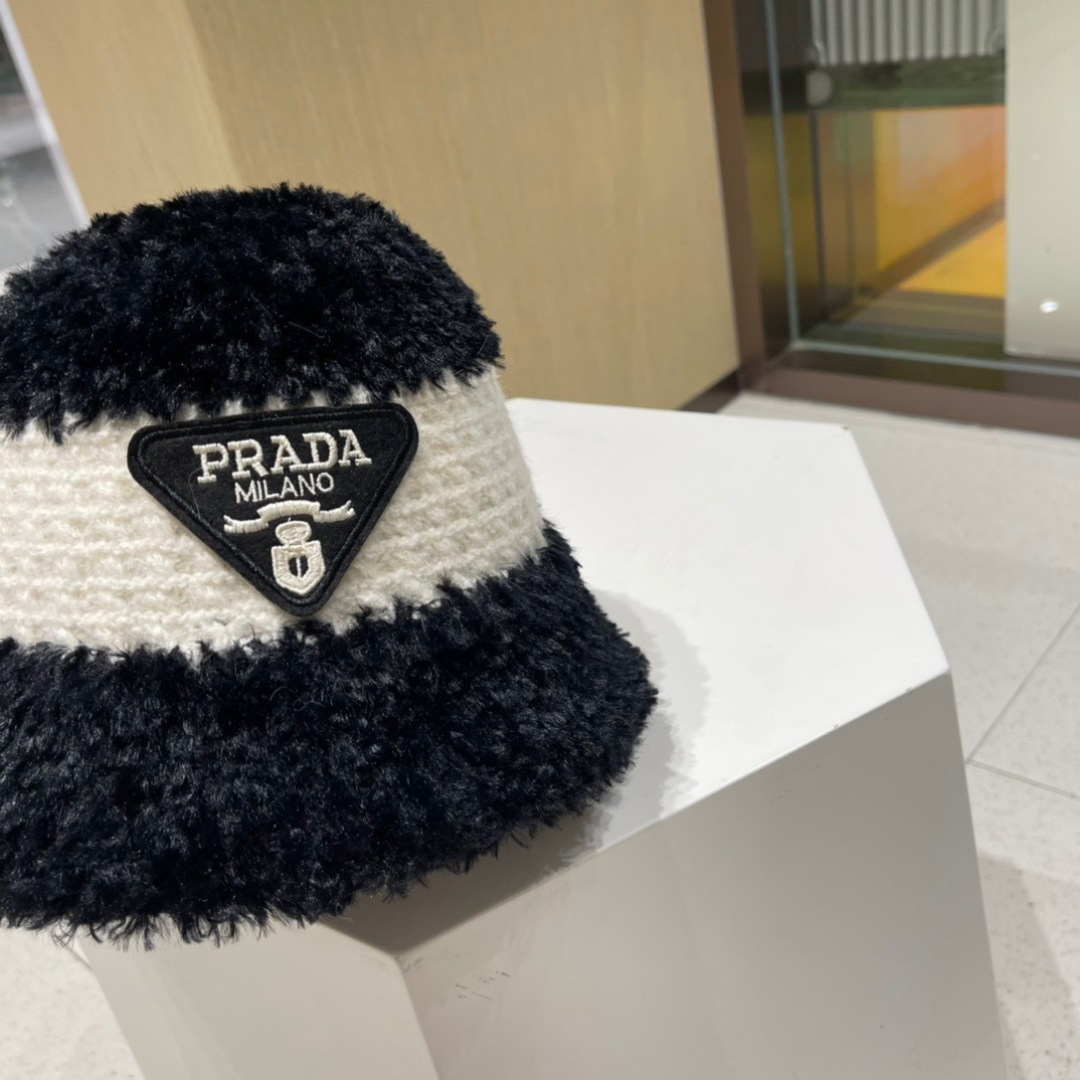 PRADA普拉达 2025新款毛绒针织帽子女冬加厚保暖护耳显脸小秋冬毛线帽女大头围