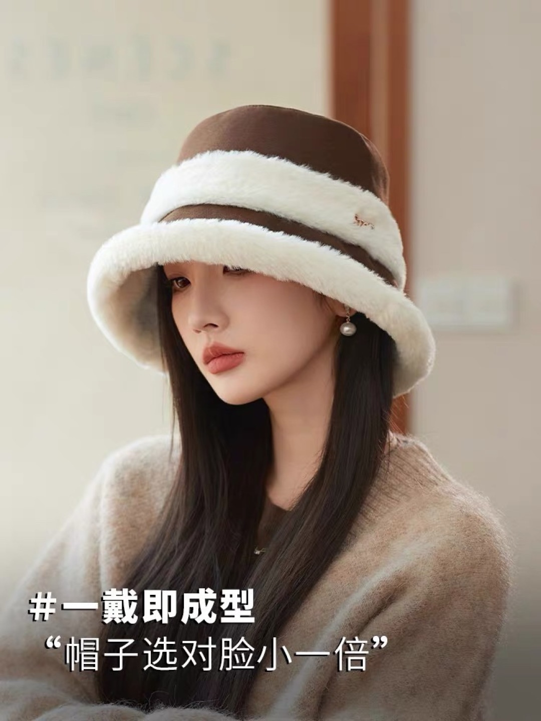 Dior迪奥2025秋冬款加厚羊羔毛渔夫帽子女休闲百搭显瘦平顶帽时尚盆帽