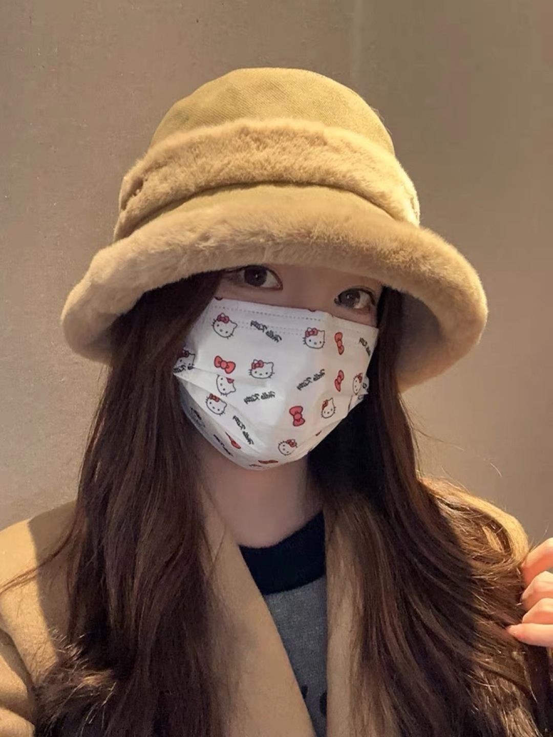 Dior迪奥2025秋冬款加厚羊羔毛渔夫帽子女休闲百搭显瘦平顶帽时尚盆帽