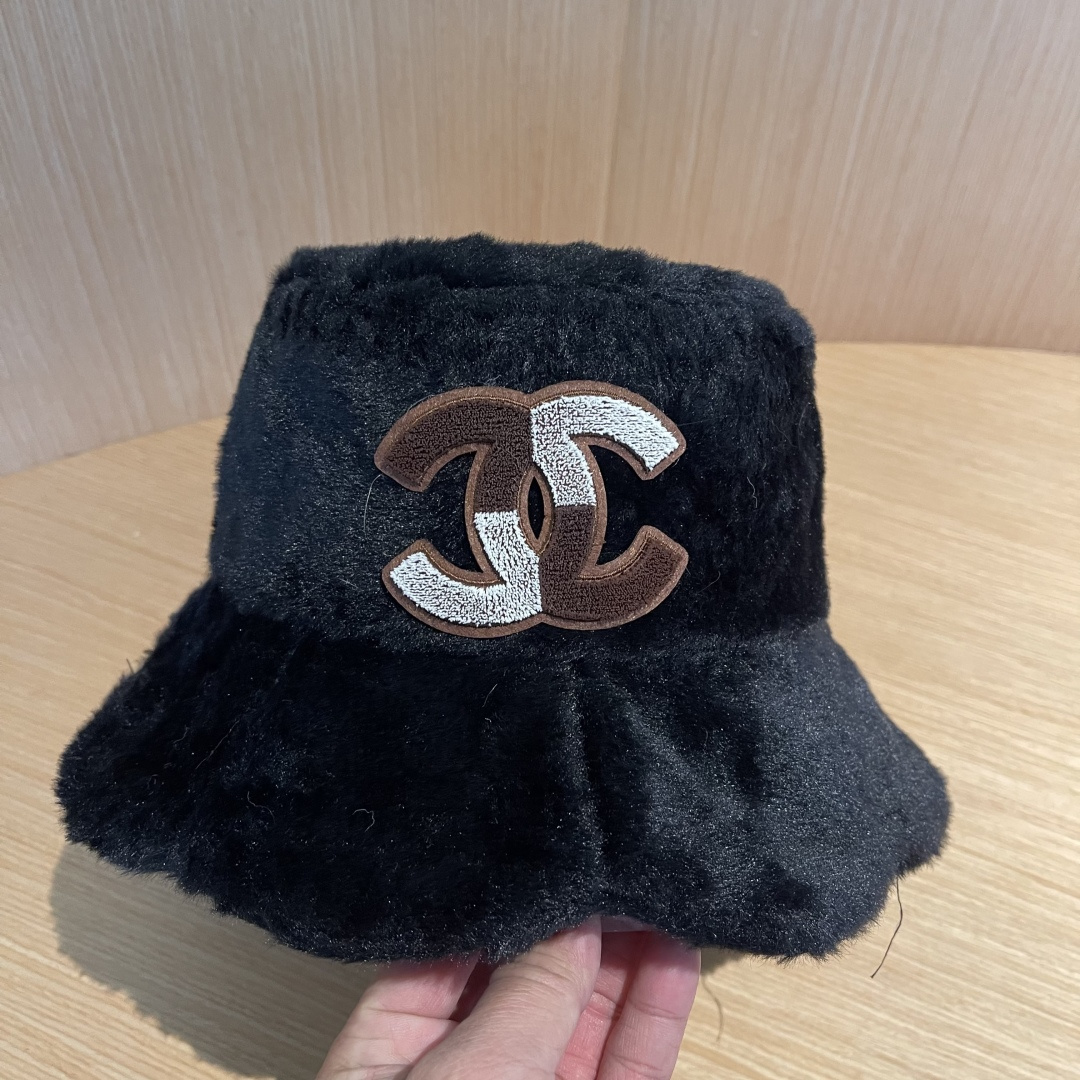【CHANEL香奈儿】2025秋冬新款毛绒渔夫帽，超好
