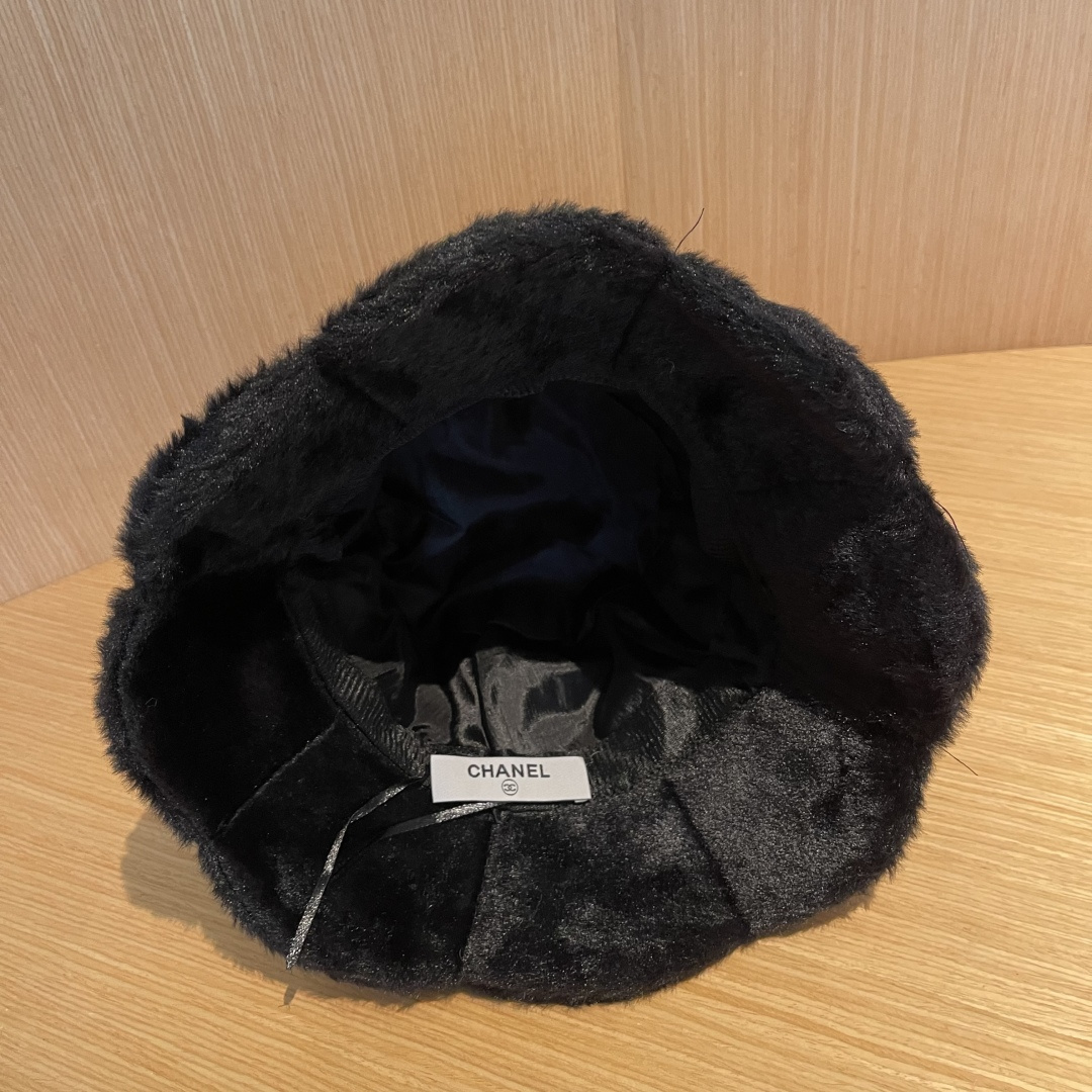 【CHANEL香奈儿】2025秋冬新款毛绒渔夫帽，超好