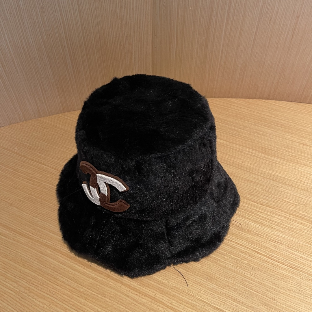 【CHANEL香奈儿】2025秋冬新款毛绒渔夫帽，超好