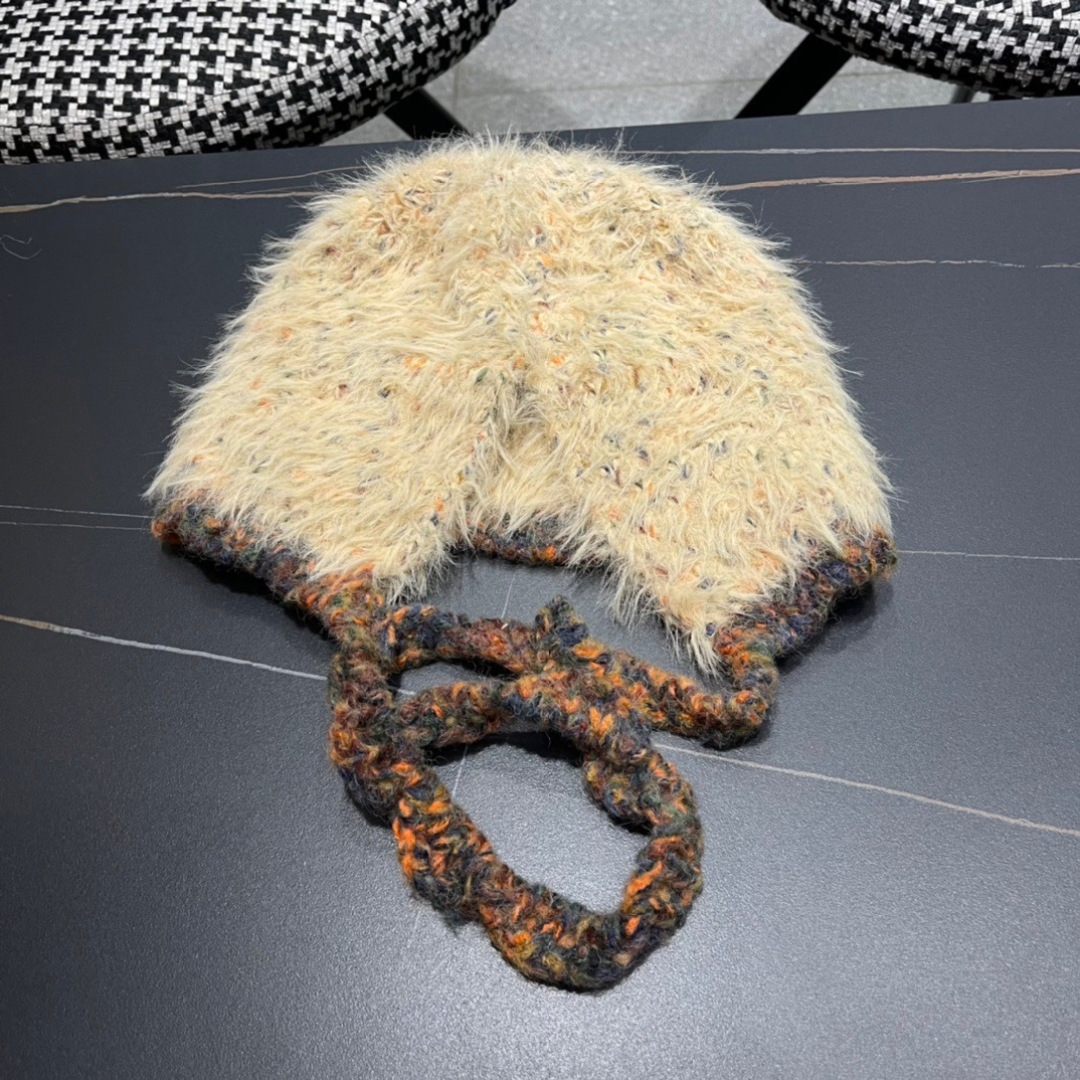 蒙口moncler2025新款毛绒布日系甜美可爱护其拼色保暖毛线针织帽女