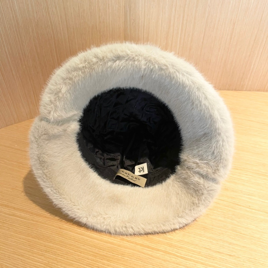 Burberry巴宝莉格子渔夫帽，秋冬加绒保暖帽渔夫帽大牌高级十感足！简约尚时风