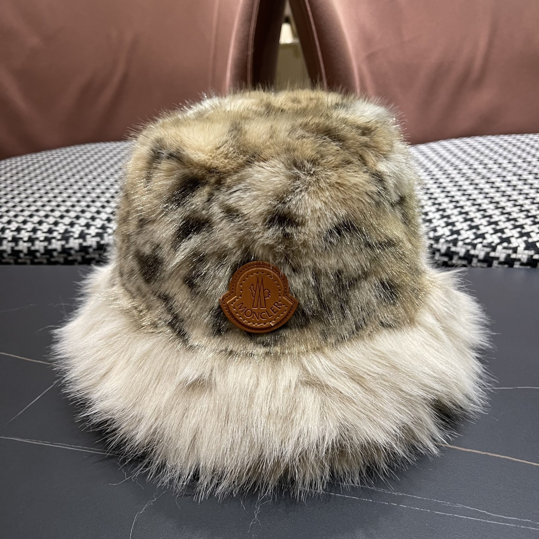 蒙囗MONCLER N 秋冬日系网红豹纹毛绒渔夫帽女保暖东北蒙古帽显脸小帽潮