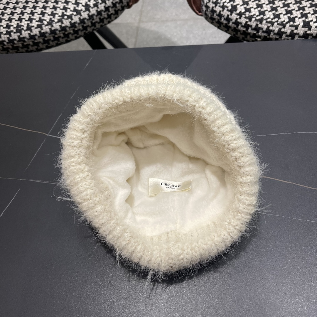 Celine赛琳可爱套头帽子女秋冬日系时尚针织帽保暖护耳毛线帽2025新款