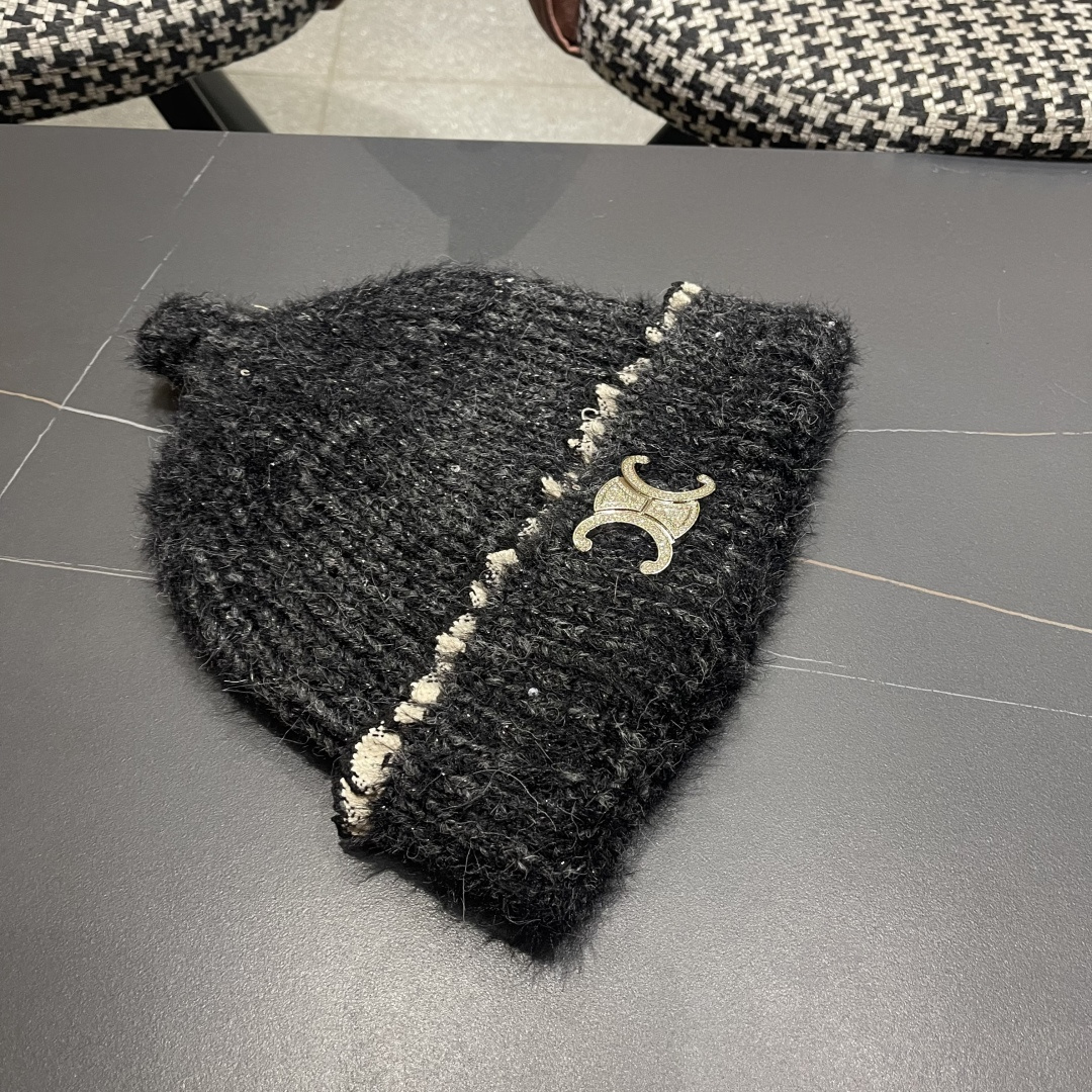 Celine赛琳可爱套头帽子女秋冬日系时尚针织帽保暖护耳毛线帽2025新款