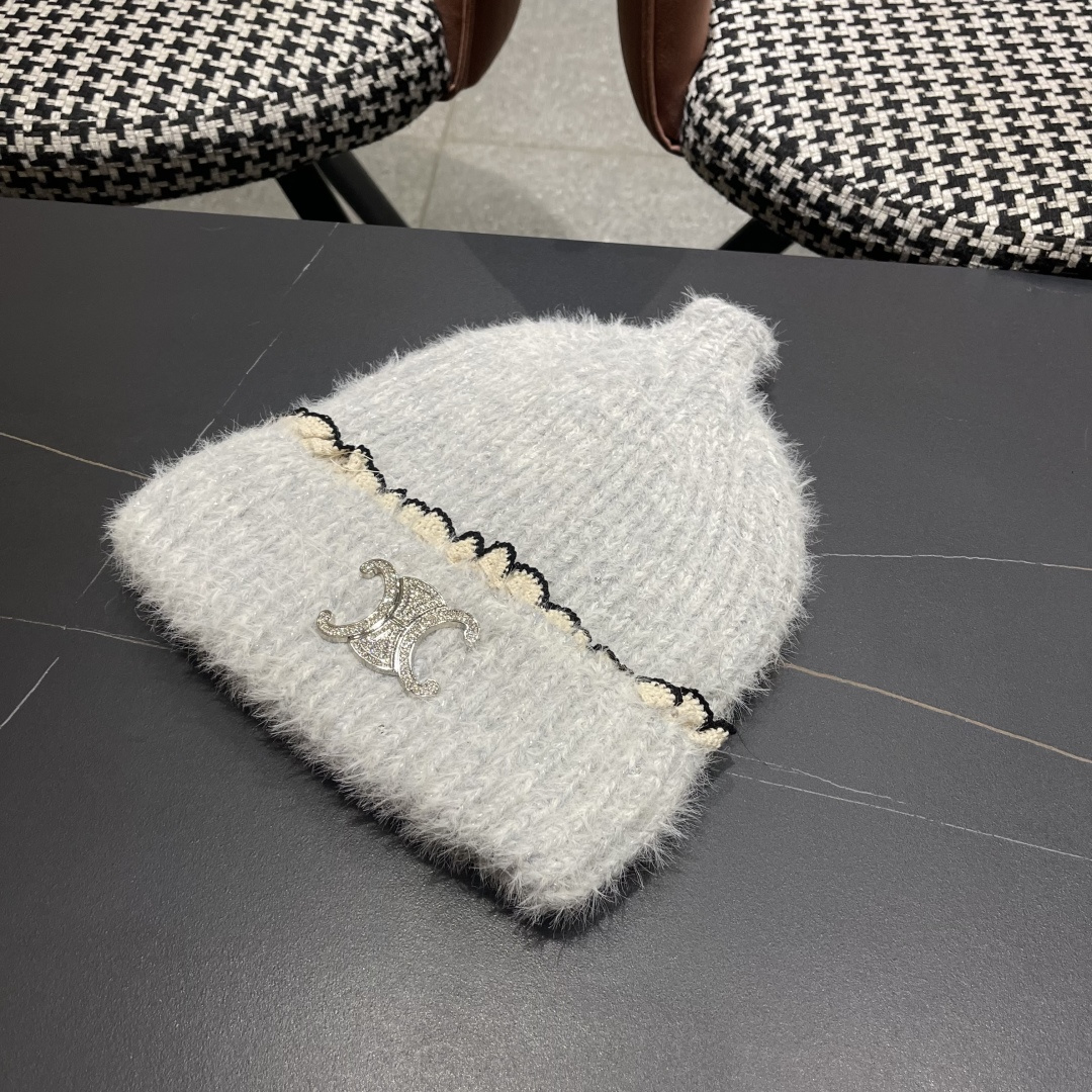 Celine赛琳可爱套头帽子女秋冬日系时尚针织帽保暖护耳毛线帽2025新款