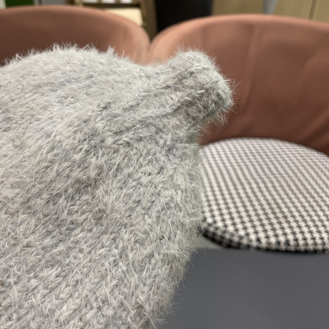 Celine赛琳可爱套头帽子女秋冬日系时尚针织帽保暖护耳毛线帽2025新款