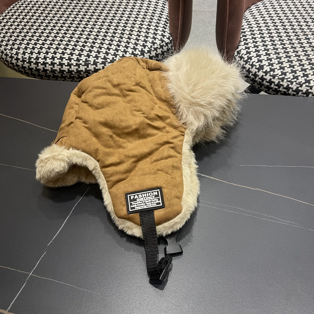 香奈儿Chanel 2025秋冬季雷锋帽加绒加厚护耳帽子防寒东北滑雪帽