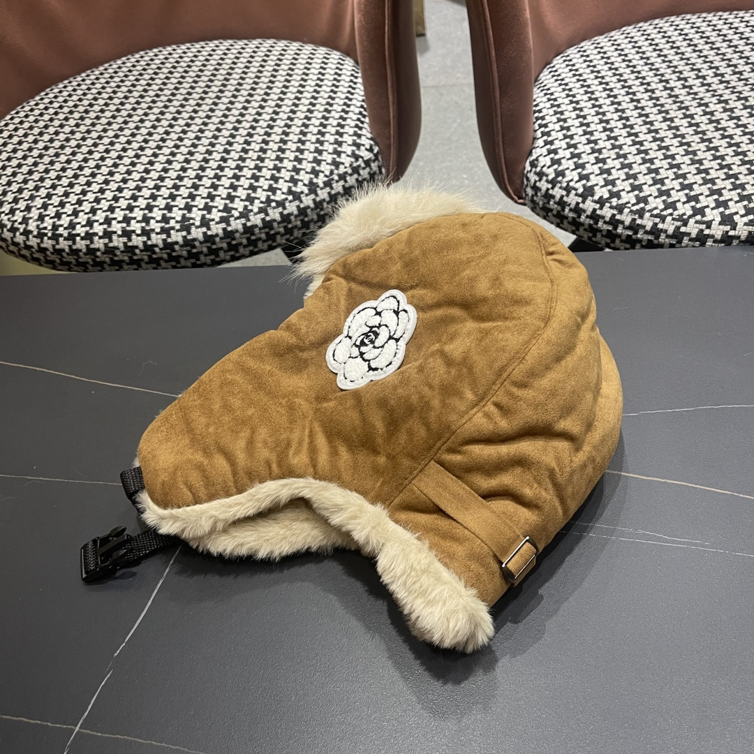 香奈儿Chanel 2025秋冬季雷锋帽加绒加厚护耳帽子防寒东北滑雪帽