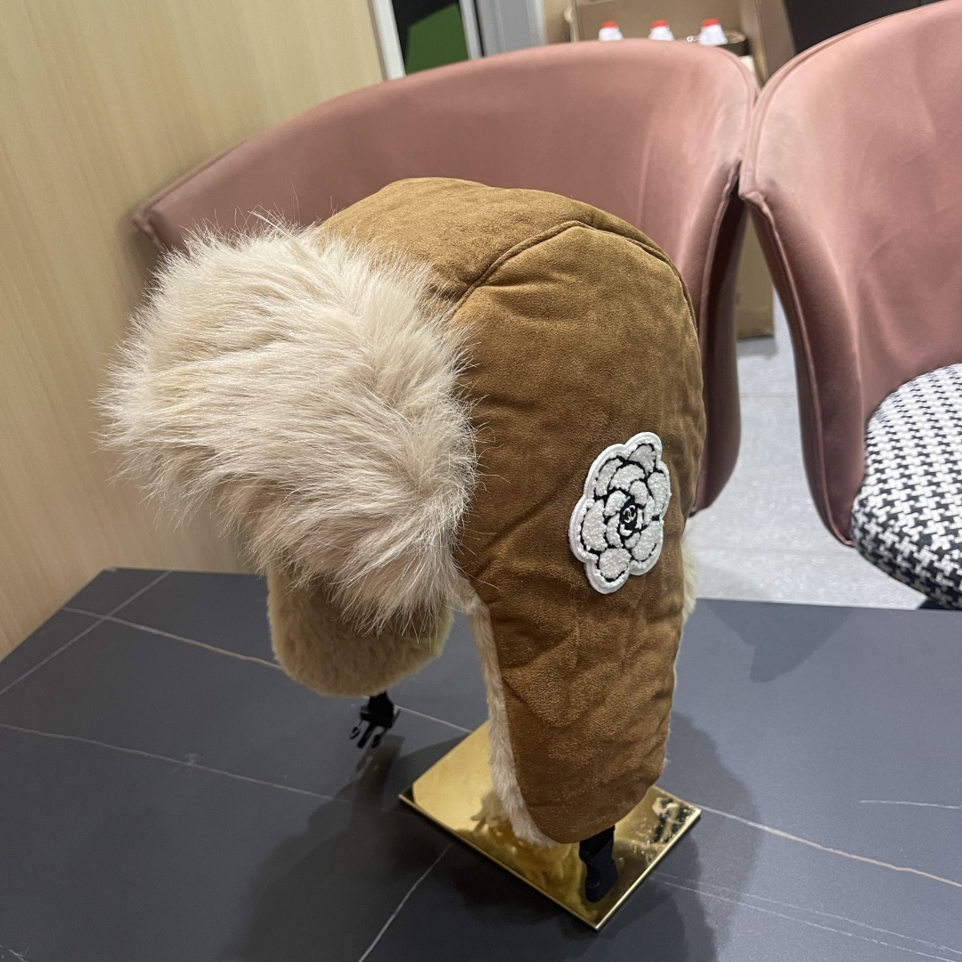 香奈儿Chanel 2025秋冬季雷锋帽加绒加厚护耳帽子防寒东北滑雪帽