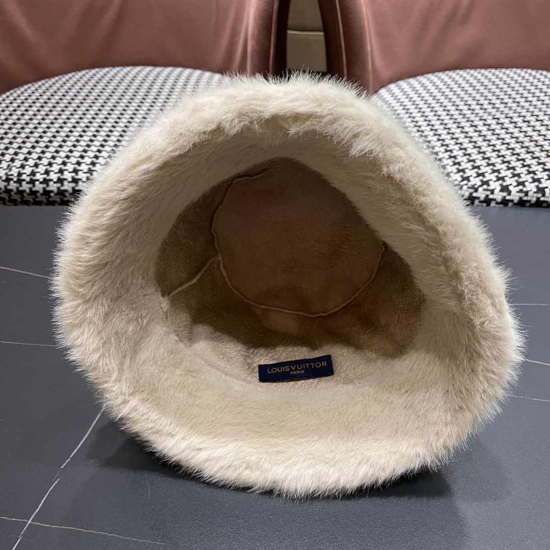 lv路易威登毛绒渔夫帽女2025新款秋冬大头围帽子显脸小帽潮