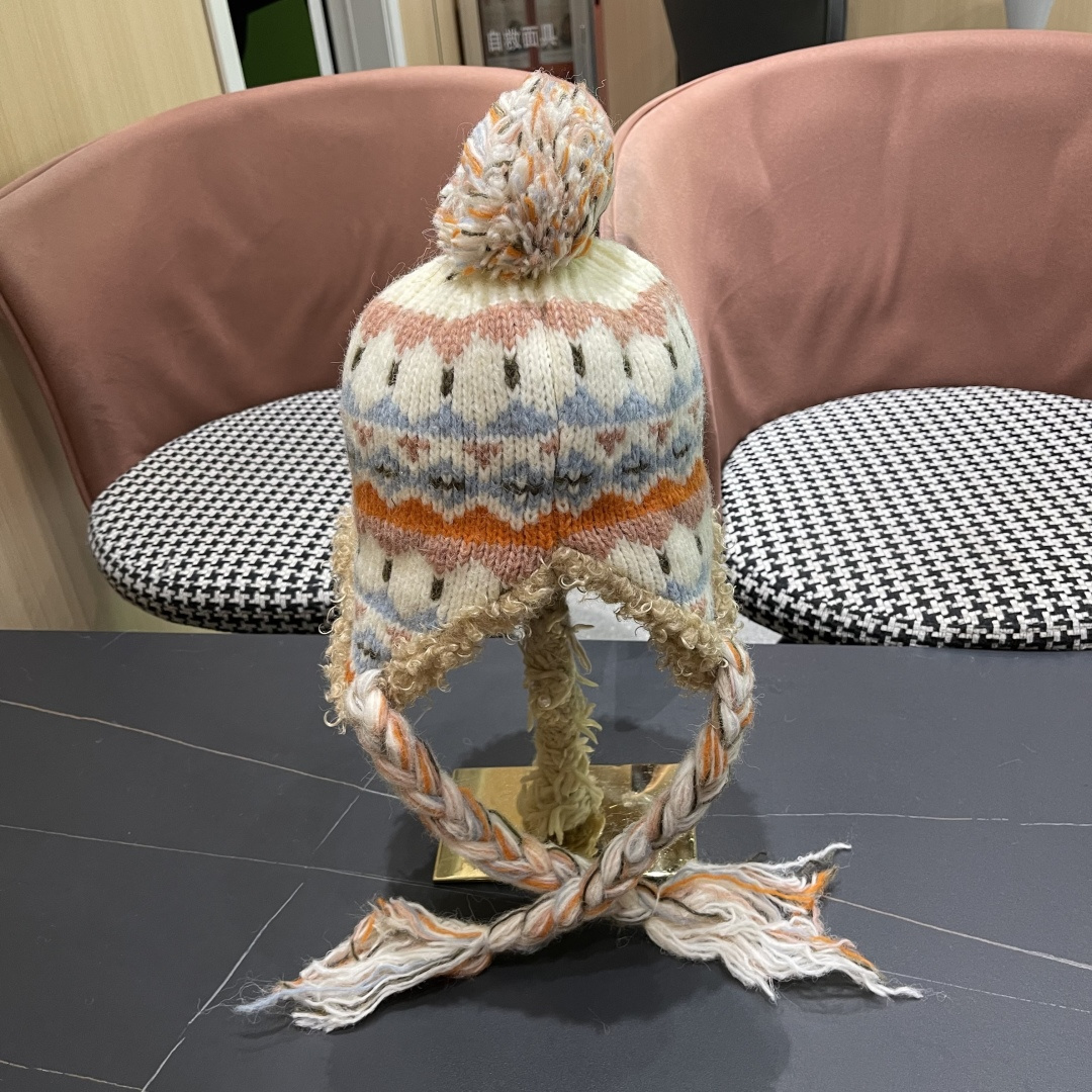 蒙口MONCLER 帽子女秋冬保暖提花辫子针织帽冬骑行韩版雷锋帽羊羔绒帽边毛线帽