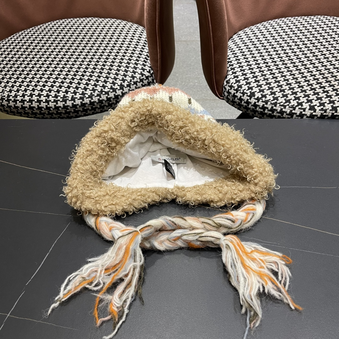 蒙口MONCLER 帽子女秋冬保暖提花辫子针织帽冬骑行韩版雷锋帽羊羔绒帽边毛线帽