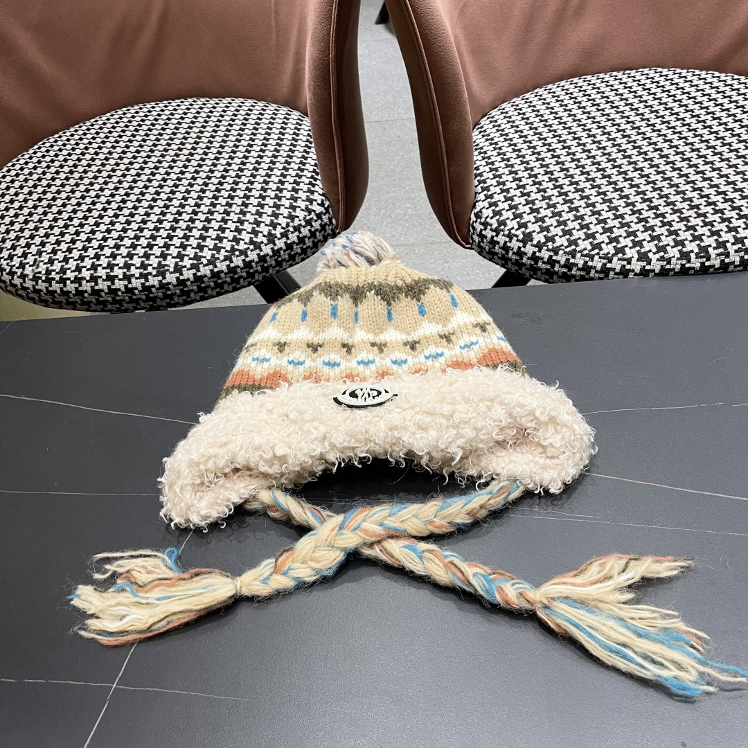 蒙口MONCLER 帽子女秋冬保暖提花辫子针织帽冬骑行韩版雷锋帽羊羔绒帽边毛线帽