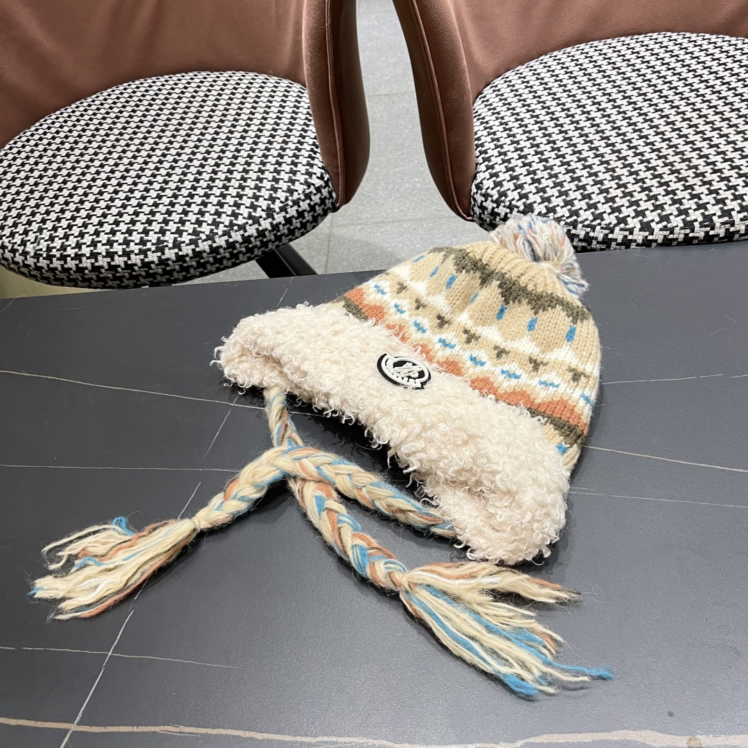 蒙口MONCLER 帽子女秋冬保暖提花辫子针织帽冬骑行韩版雷锋帽羊羔绒帽边毛线帽