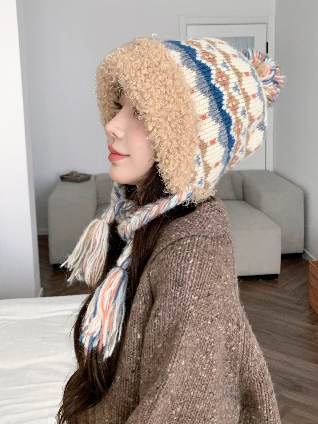 NO:532813,MONCLER hat for women autumn and winter warm jacquard braids knitted hat winter riding Korean version Lei Feng hat lamb velvet hat wool hat hat fisherman hat baseball hat knit hat, hat, Moncler, espadrilles, hats19860909蒙口MONCLER 帽子女秋冬保暖提花辫子针织帽冬骑行韩版雷锋帽羊羔绒帽边毛线帽帽子渔夫帽棒球帽针织帽,帽子,Moncler,espadrilles,hats,hat