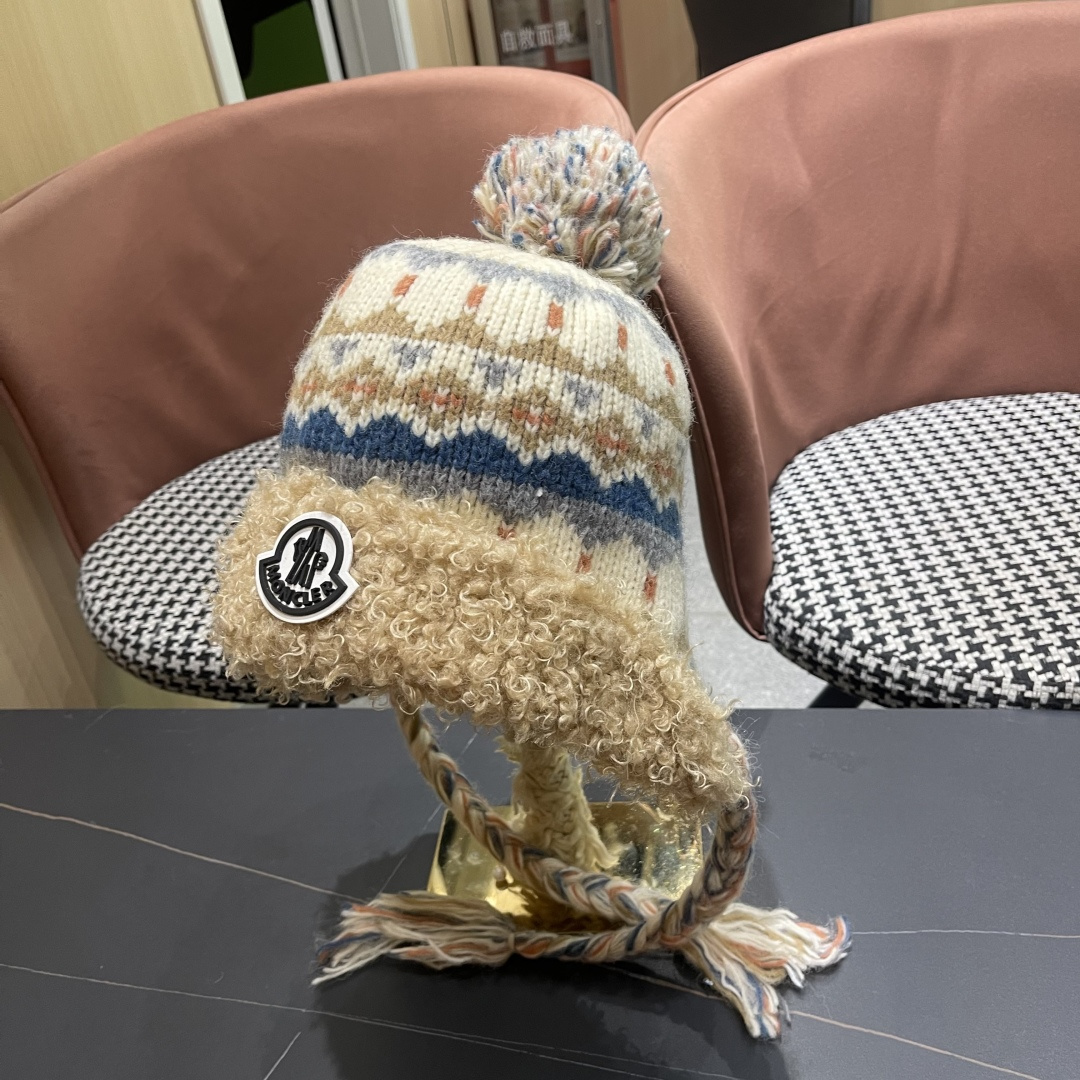蒙口MONCLER 帽子女秋冬保暖提花辫子针织帽冬骑行韩版雷锋帽羊羔绒帽边毛线帽