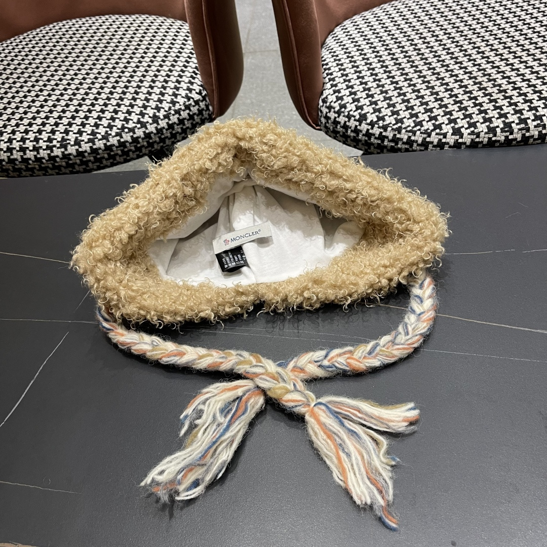 蒙口MONCLER 帽子女秋冬保暖提花辫子针织帽冬骑行韩版雷锋帽羊羔绒帽边毛线帽