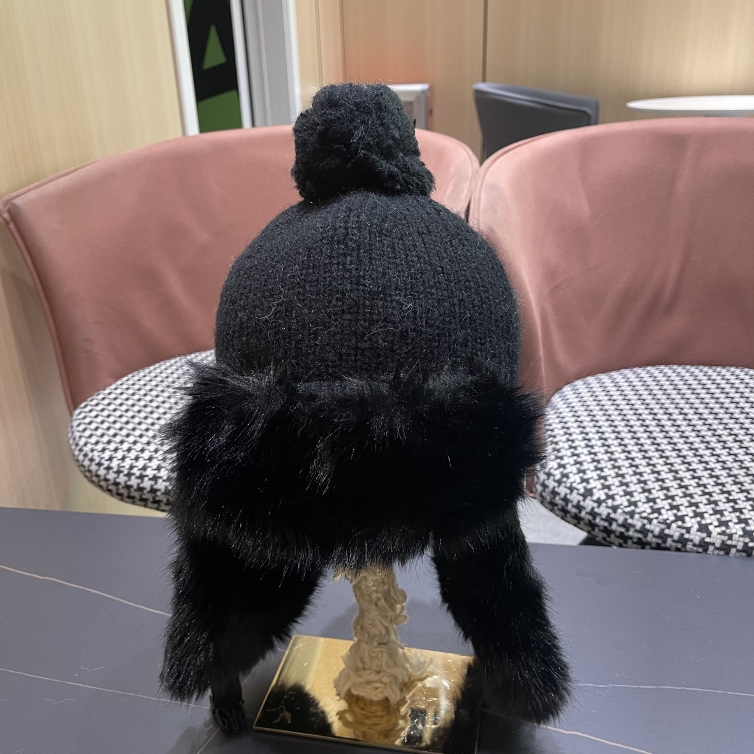 NO:532874,DIOR Dior 2025 new velvet leefeng hat for women windproof and cold protection Northeast hat versatile thickened riding ear protection hat fisherman hat baseball hat knit hat, hat, dior, dior, espadrilles, hats19860909DIOR迪奥 2025新款加绒雷锋帽子女防风防寒东北帽百搭加厚骑行护耳帽帽子渔夫帽棒球帽针织帽,帽子,dior,dior,espadrilles,hats,hat