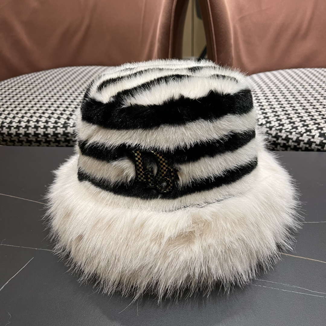 NO:532834,DIOR Dior Furry Striped Fisherman Hat Winter Fleece Flush Autumn and Winter All-match Basket Hat Winter Women's Hat Fisherman Hat Baseball Hat Knitted Hats, Hats, Dior, Dior, espadrilles, Hats19860909DIOR迪奥 毛茸茸条纹渔夫帽冬天毛毛绒绒秋冬季百搭盆帽帽子冬款女帽子渔夫帽棒球帽针织帽,帽子,dior,dior,espadrilles,hats,hat