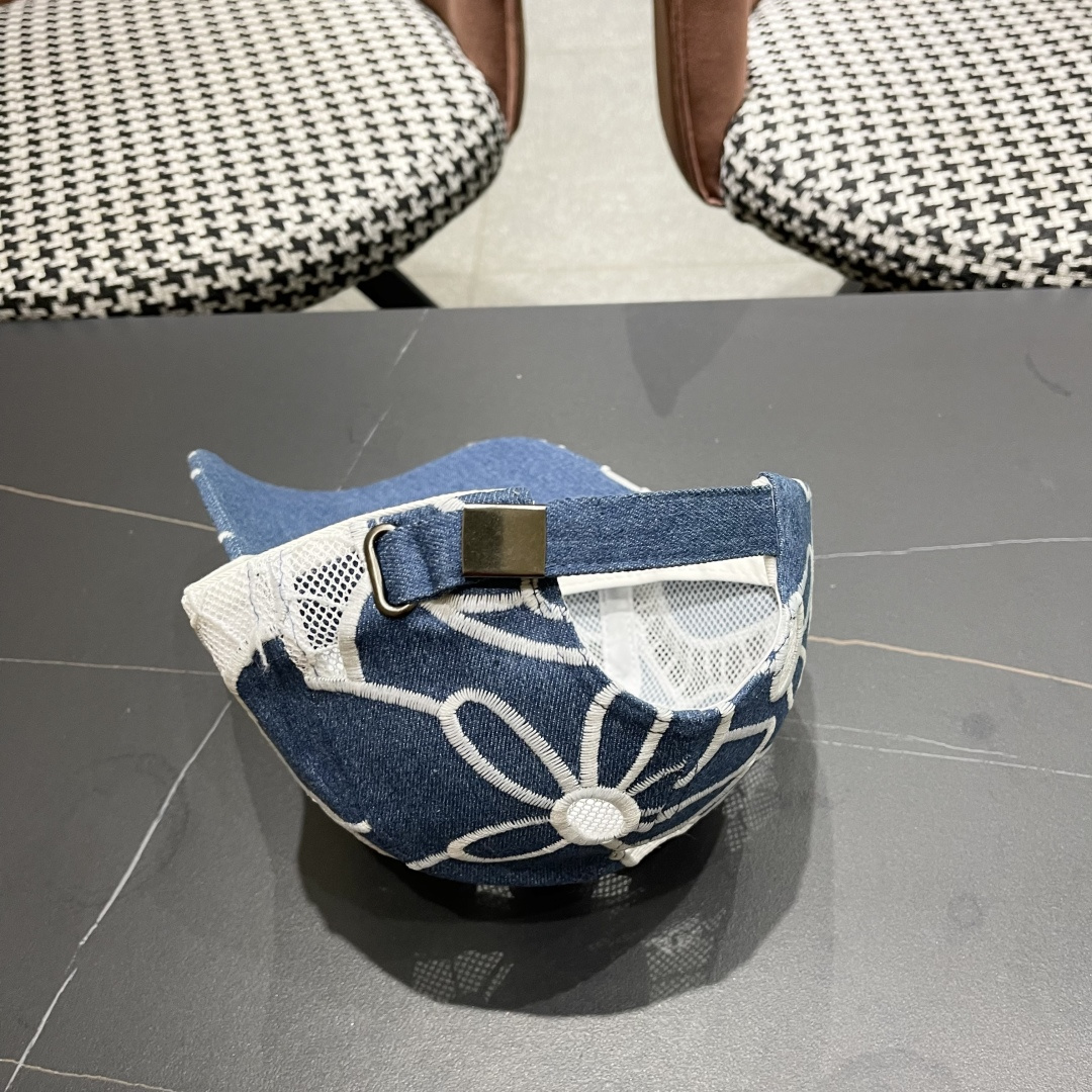 香奈儿CHANEL夏季新款剌绣花朵棒球帽子女时尚百搭鸭舌帽韩版网纱透气遮阳帽