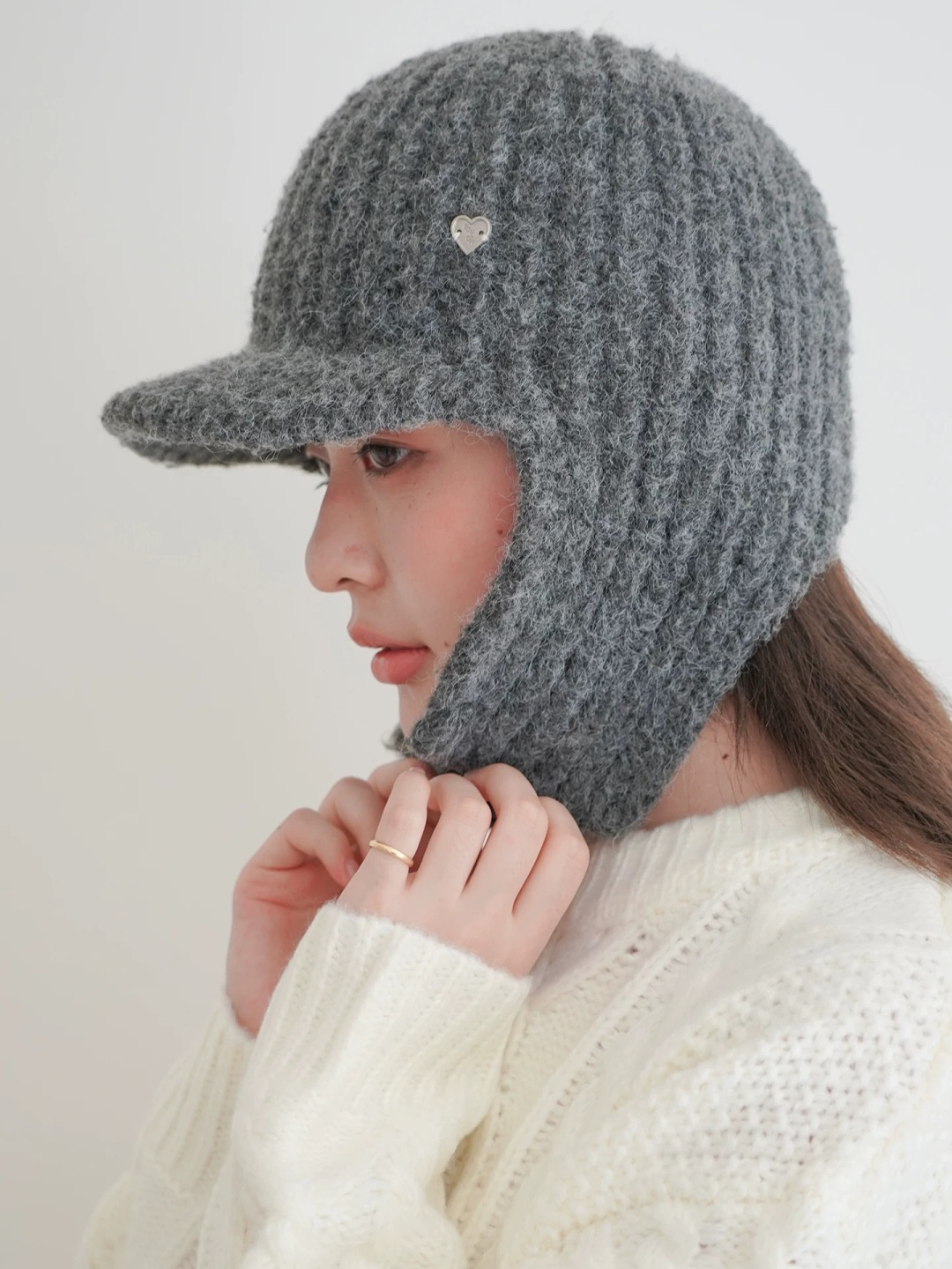 NO:553167,MONCLER (muzzle) winter Korean style beige warm woolen hat for women travel versatile knitted Lei Feng hat fashionable face-showing small duck tongue cold hat hat fisherman hat baseball cap knitted hat, hat, Moncler, espadrilles, hats19860909MONCLER（蒙口) 冬季韩版米色保暖毛线帽女出行百搭针织 雷锋帽时髦显脸小鸭舌冷帽帽子渔夫帽棒球帽针织帽,帽子,Moncler,espadrilles,hats,hat