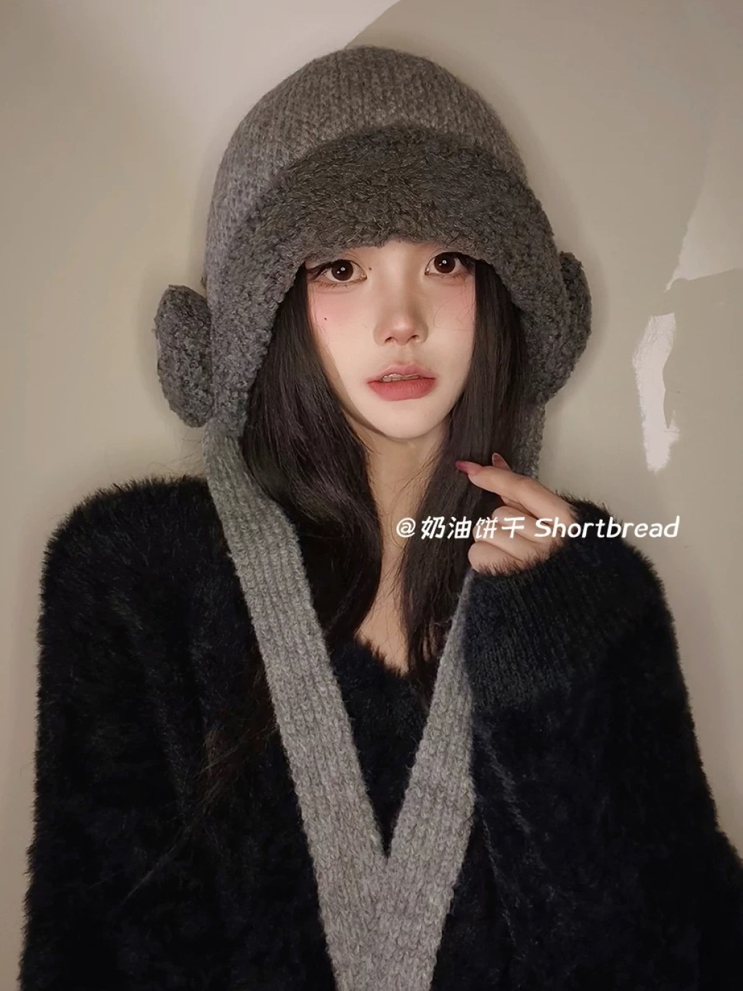 NO:553184,Moncler Korean style plush ear protection hat for women in autumn and winter, strappy knitted warm earphone hat, cute face-showing little Lei Feng hat, cold-proof hat, fisherman hat, baseball cap, knitted hat, hat, Moncler, espadrilles, hats19860909蒙口Moncler 韩版毛绒护耳帽子女秋冬绑带针织保暖耳机帽可爱显脸小雷锋帽防寒帽子渔夫帽棒球帽针织帽,帽子,Moncler,espadrilles,hats,hat