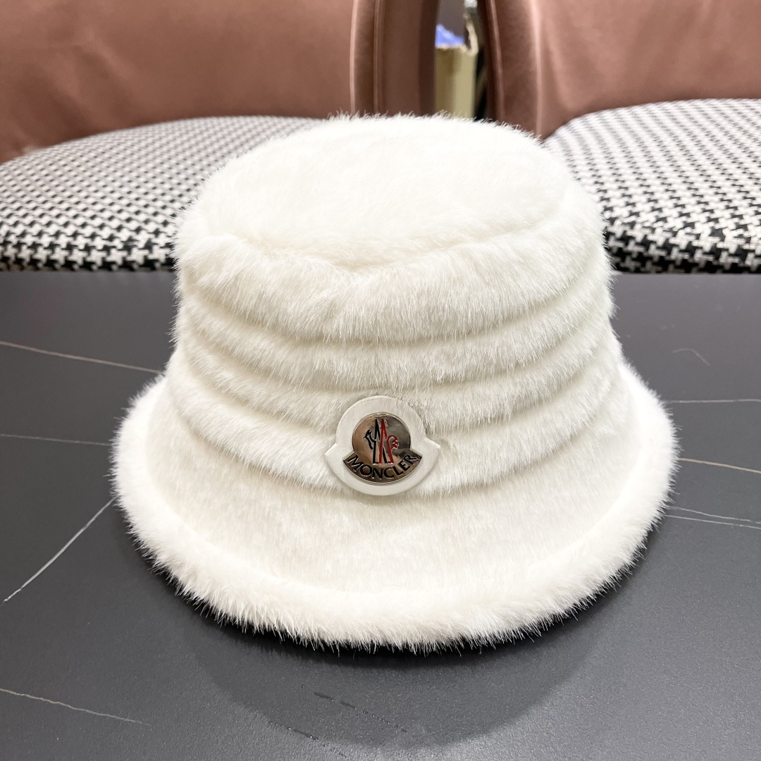 NO:580303,Moncler autumn and winter bucket hat warm striped plush velvet basin hat showing face small hat bucket hat baseball cap knitted hat, hat, Moncler, espadrilles, hats19860909蒙口moncler秋冬款渔夫帽保暖条纹毛绒绒盆帽显脸小帽子渔夫帽棒球帽针织帽,帽子,Moncler,espadrilles,hats,hat