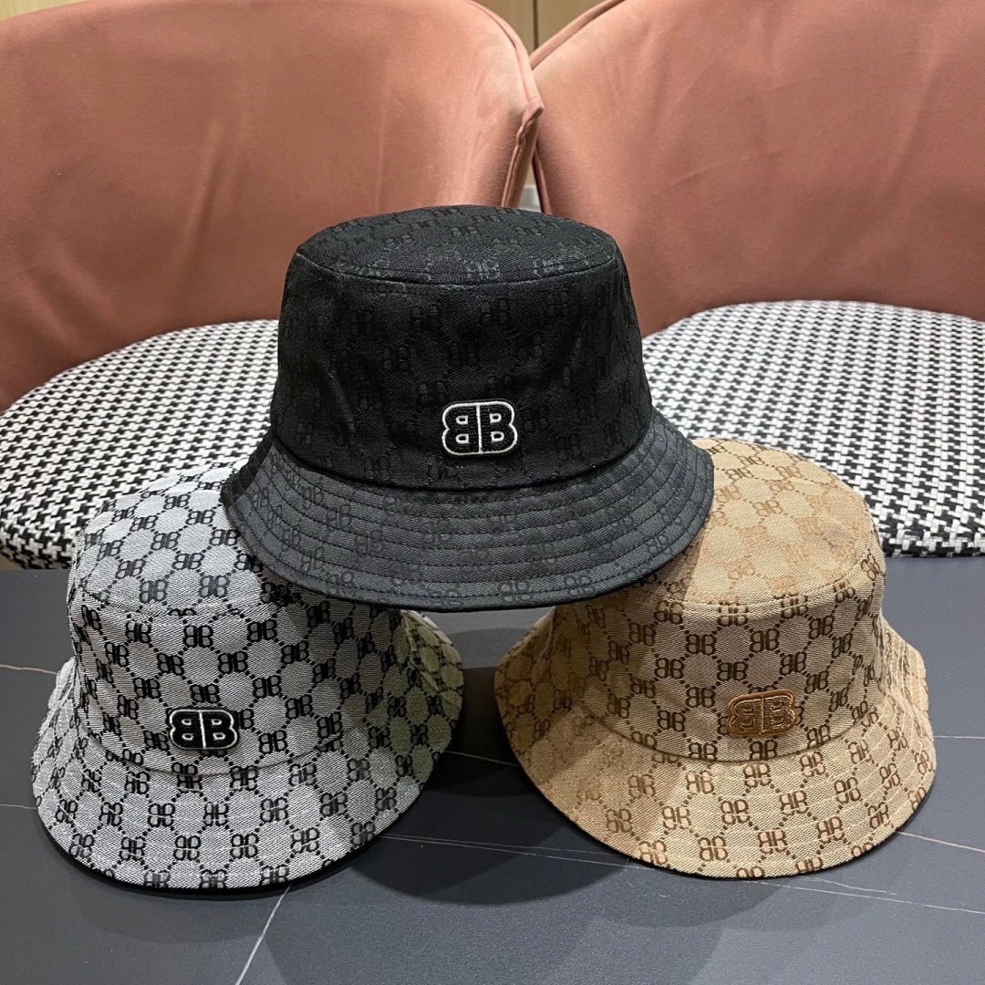 Balenciaga hat Balenciaga 1 — photo 11
