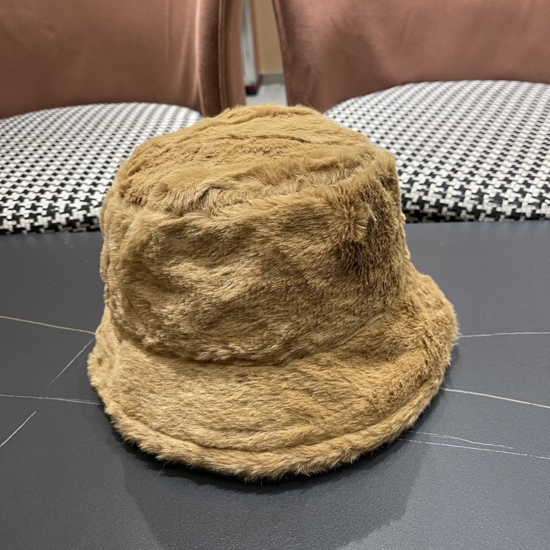 【CELINE赛琳】新款秋冬毛绒绒小桶帽渔夫帽，出街单品