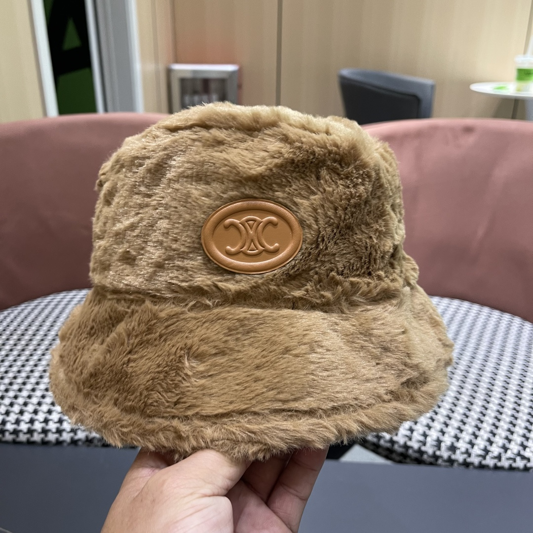 【CELINE赛琳】新款秋冬毛绒绒小桶帽渔夫帽，出街单品
